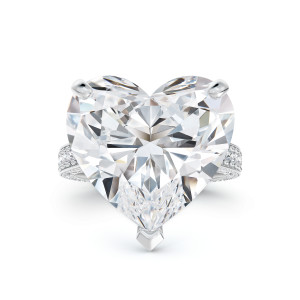 High End Classic Pavé Ring Heart-shaped Diamond 18.03 carats.jpg